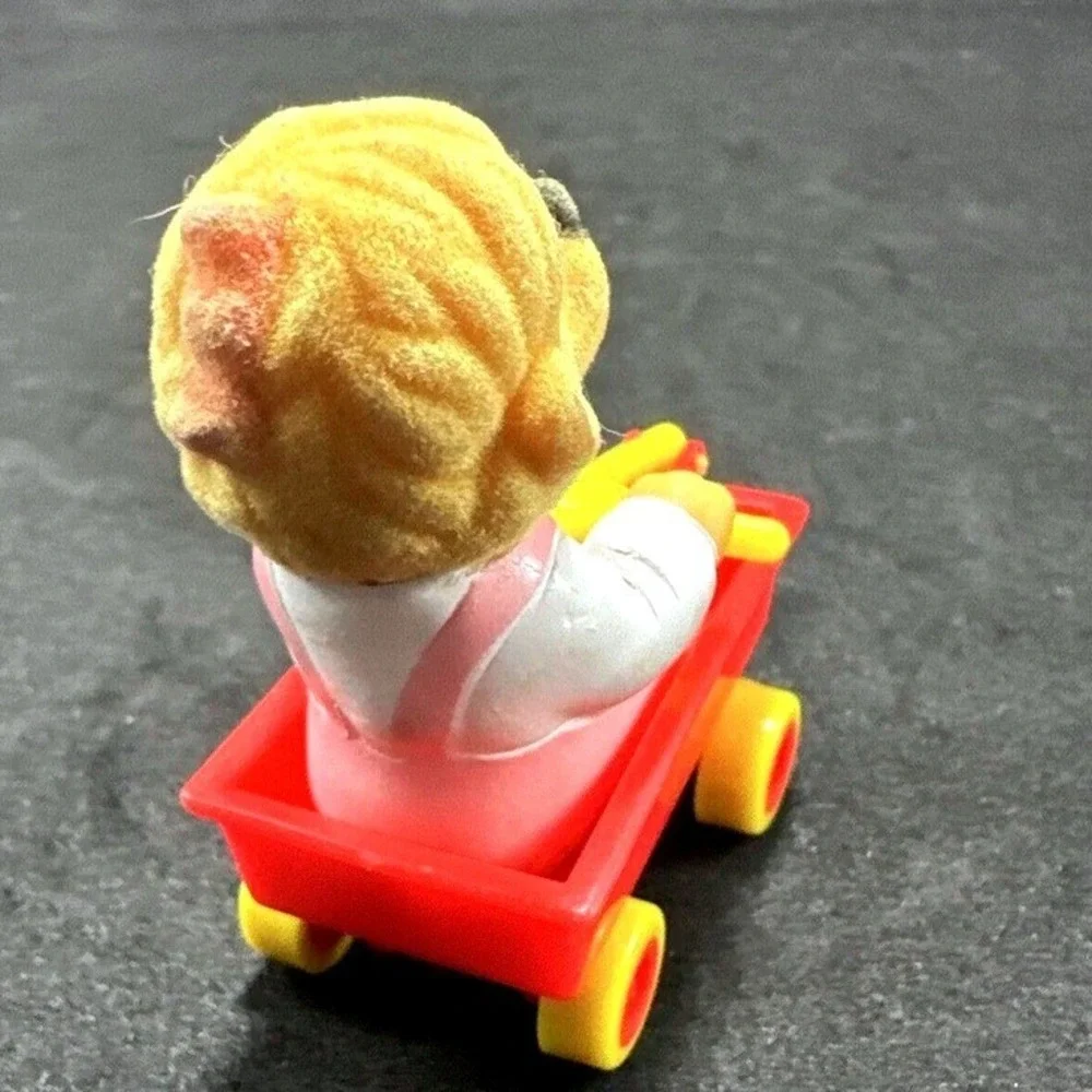 1986 Berenstain Bears Figure‎ with Red Wagon Collectible Toy